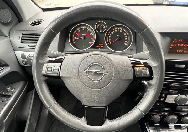 Opel Astra cena 17999 przebieg: 202194, rok produkcji 2010 z Warka małe 781